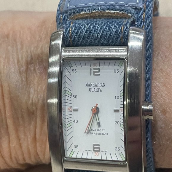 Croton Manhattan Watch Interchangeable Distressed Denim Bands Set with Case - Picture 1 of 11